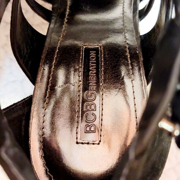 BCBGeneration Canon Heel in Silver and Black - Picture 9 of 10